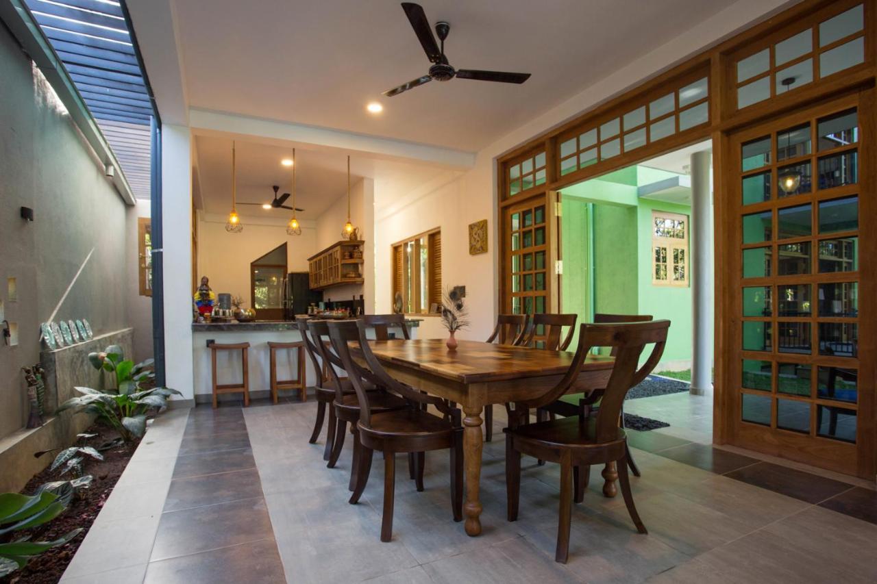 Barefoot Bungalow Hikka Hikkaduwa Exterior photo