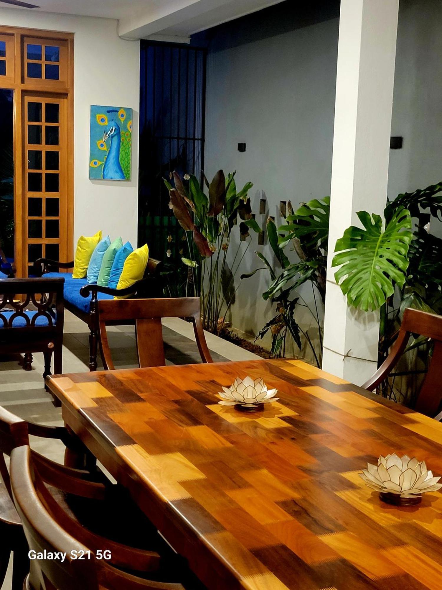 Barefoot Bungalow Hikka Hikkaduwa Exterior photo